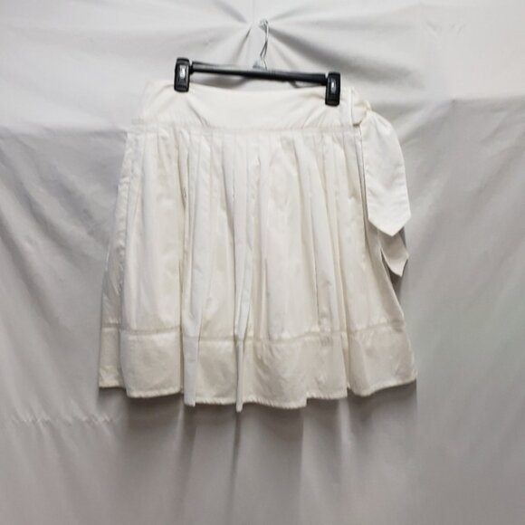 Burberry White Pleated Skirt - Picture 2 of 10